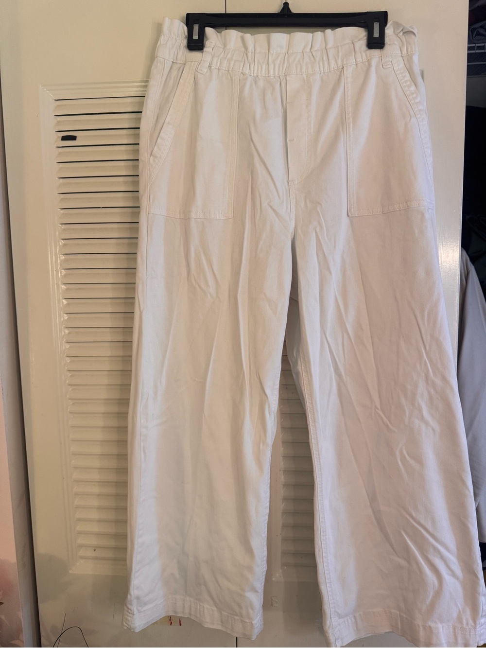 Kensie White Elastic-Waist Chinos